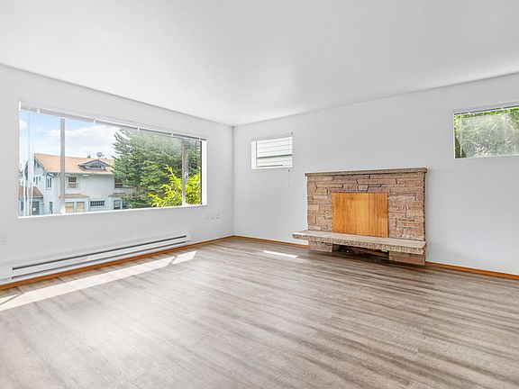 4th image of 4745 18th Ave NE #4747-A