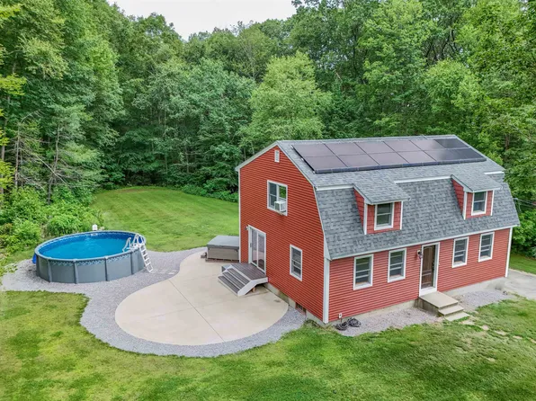 28 Birchwood Drive, Weare, NH 03281