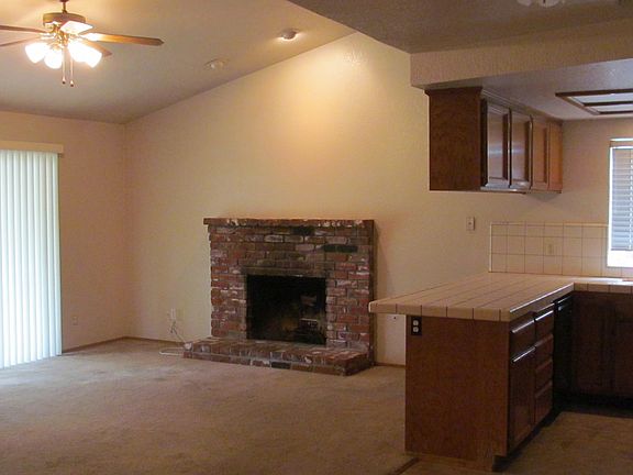 3rd image of 948 Santorini Ln