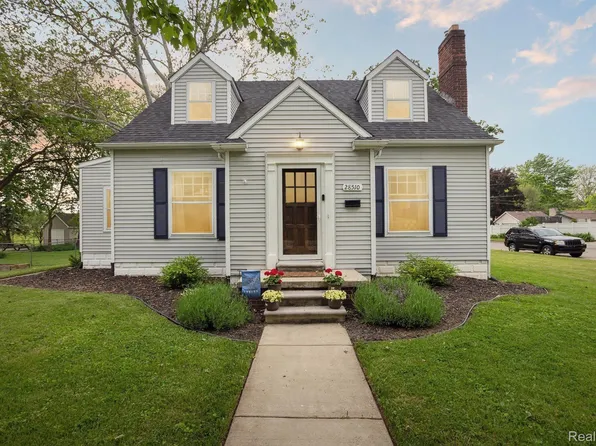 28510 Sheeks Blvd N, Flat Rock, MI 48134