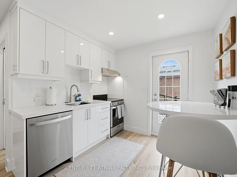 412 Delaware Ave #2 — Photo 14