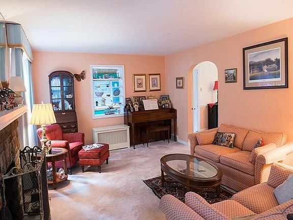 4th image of 2365 Orlando Pl