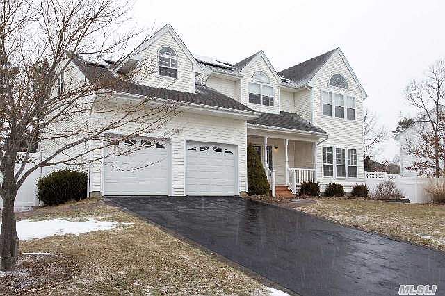 1st image of 7 Ethan Allan Ct