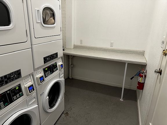 5th image of 1725 Van Ness Ave APT 302