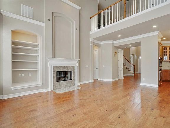 4th image of 1697 Lake Baldwin Ln
