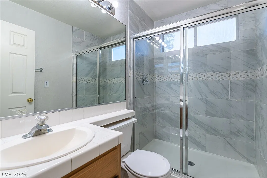 3 bed, 3.0 bath, 1427 sqft, $1,995 — Photo 3
