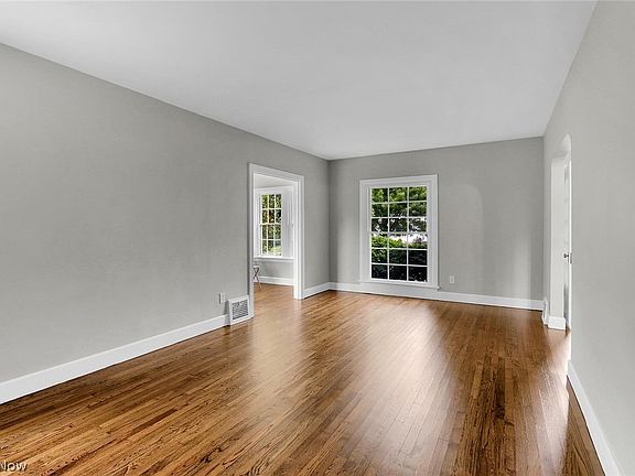 5th image of 3622 Berkeley Rd