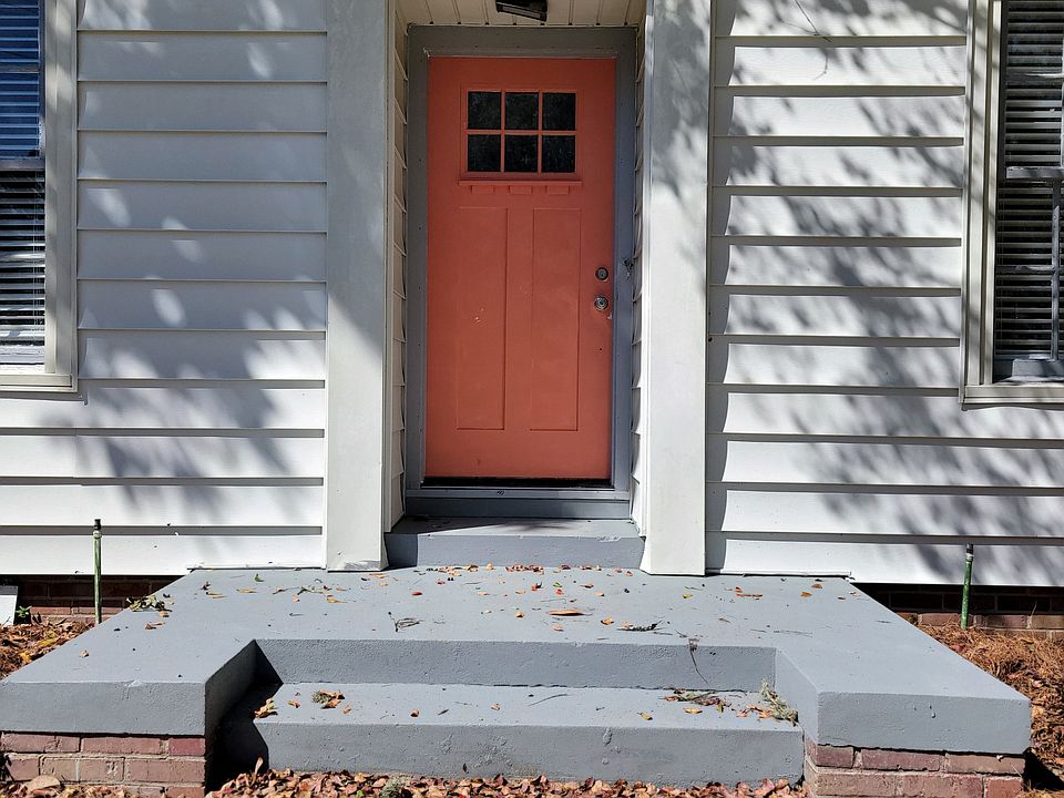 1st image of 103 S 15th Ave #1