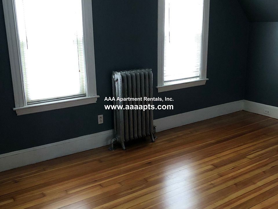 2nd image of 38 Malden St