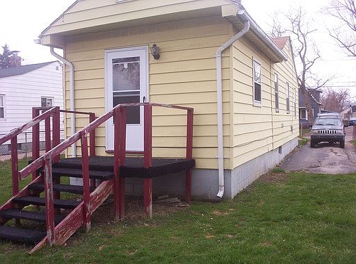 2nd image of 2055 E Scottwood Ave