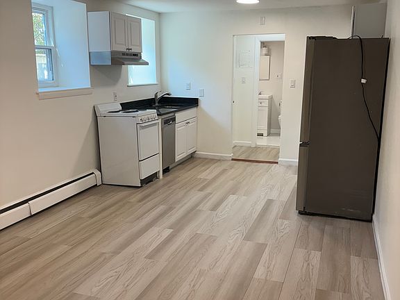 3rd image of 60 Gorham Ave #D
