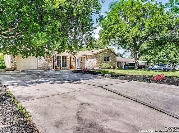 2nd image of 8238 Campobello Dr