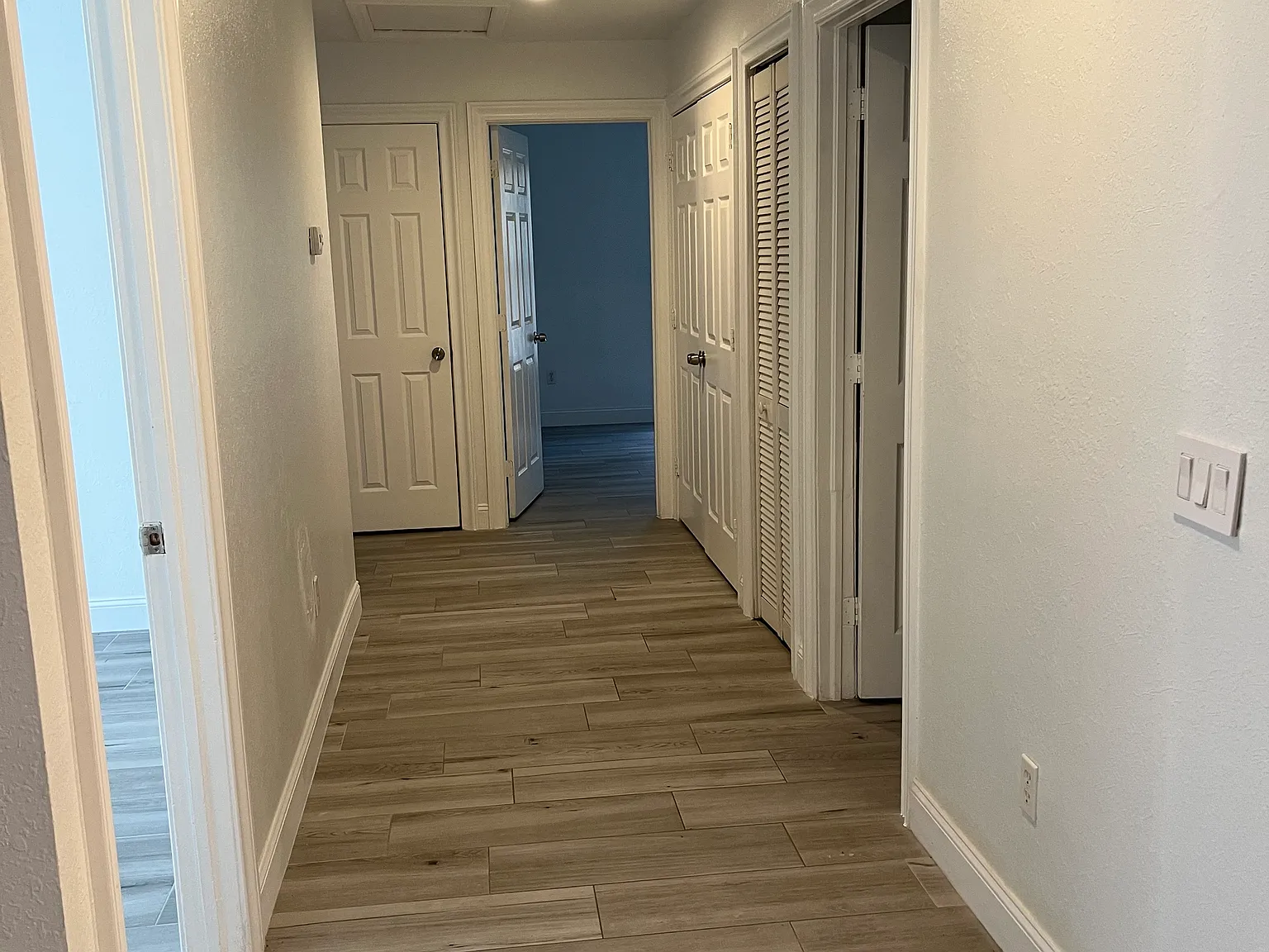3 bed, 1200 sqft, $1,600 — Photo 4