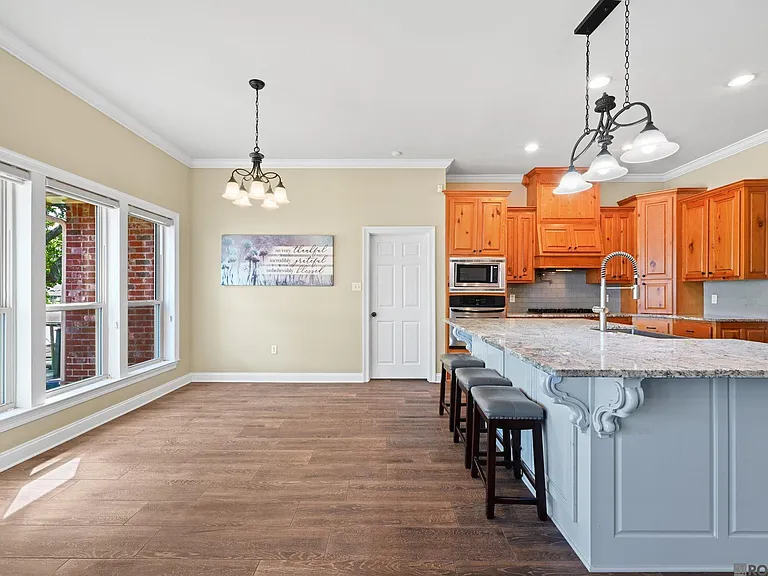 12066 River Highlands Dr — Photo 6