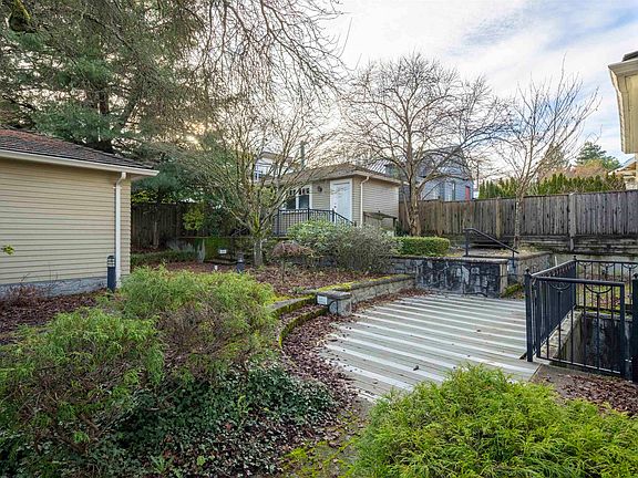 3rd image of 3808 W 13th Ave