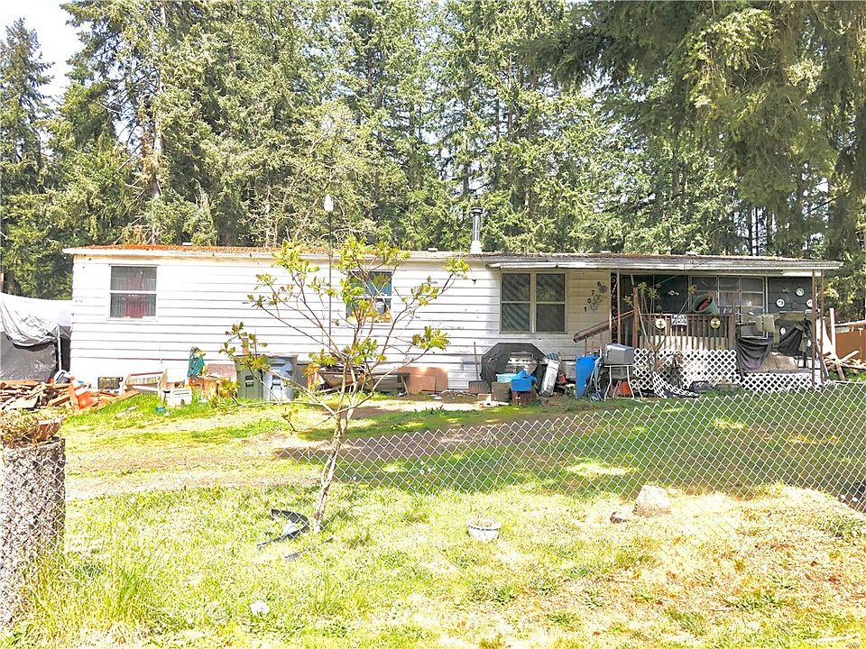2nd image of 6701 197th St E