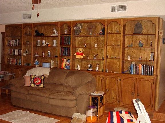 3rd image of 1962 Country Club Estates Cir
