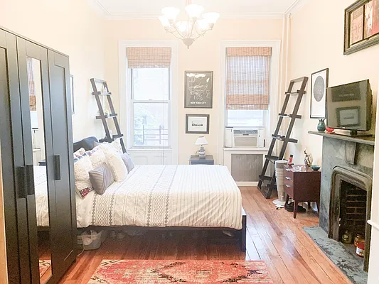 Rented by Ulas Real Estates Inc | media 29