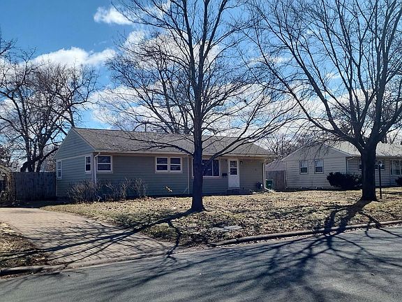 3rd image of 8533 Elliot Ave S