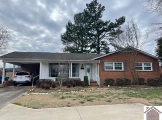 1705 College Farm Rd, Murray, KY 42071