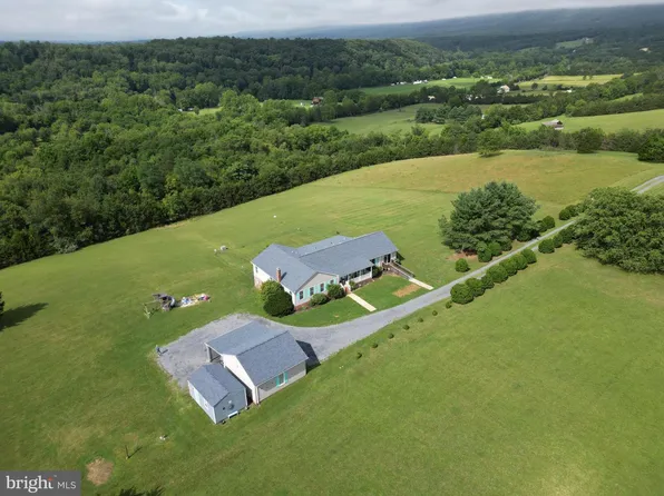 217 Silver Bell Ln, Luray, VA 22835