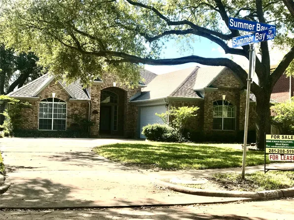 2203 Summer Bay Ct, Sugar Land, TX 77478