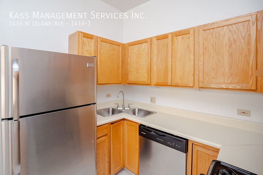 1st image of 1416 W Leland Ave Unit 3