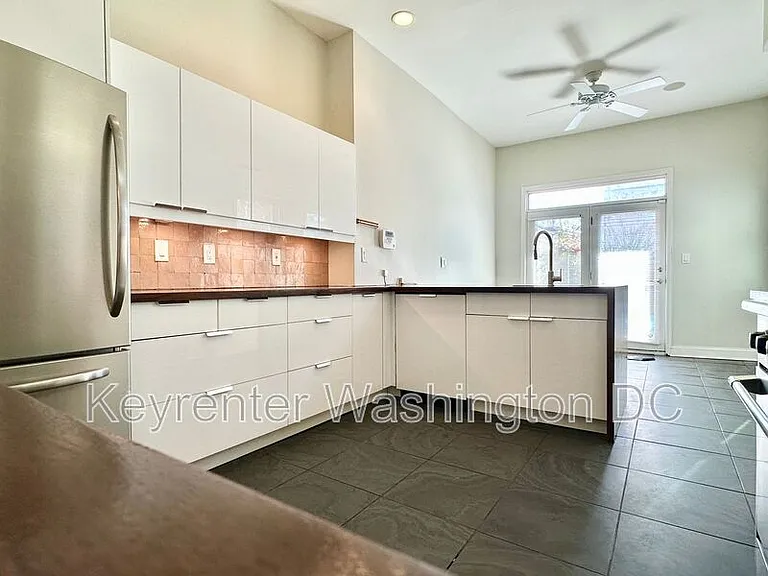 618 Q St NW #NW — Photo 14