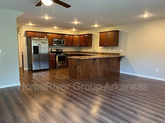 5th image of 313 E Thurman St #2