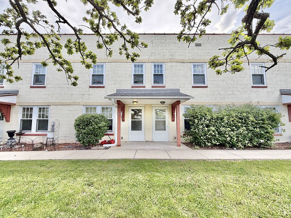 1st image of 206 Carpenter St #3