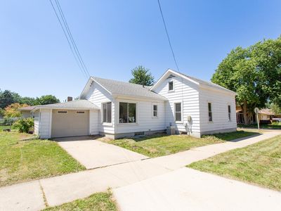 2022 15th St, Monroe, WI, 53566