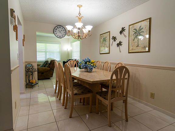 5th image of 715 SW 18TH Street