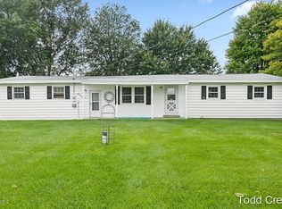 4184 Maple St, Dorr, MI 49323