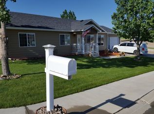 812 Stoneridge Dr, Belle Fourche, SD 57717