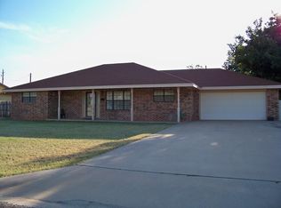 206 SW 7th St, Andrews, TX 79714
