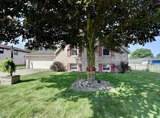 988 Haueter Sq NE, Bolivar, OH 44612