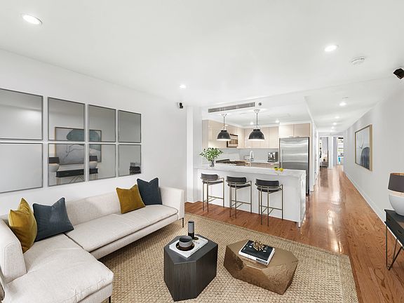 5th image of 324 E 4th St #1A