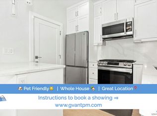 2293 Galt St, Vancouver, BC V5N0G2