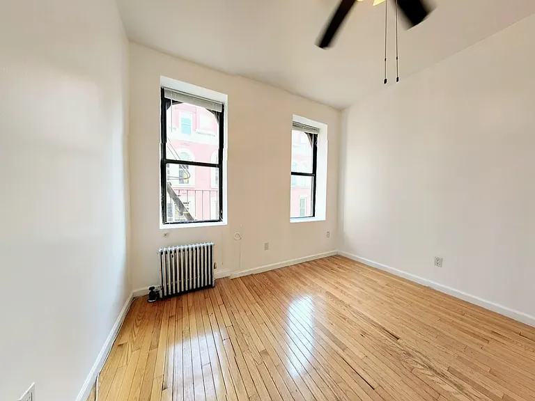 40 Rivington St #4 — Photo 7