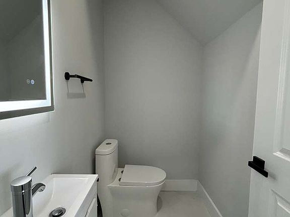5th image of 1940 N 22nd St #3