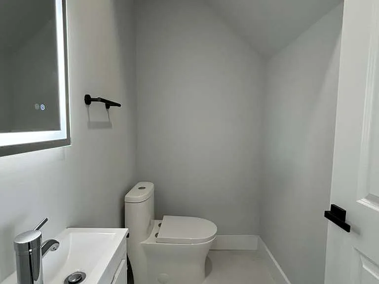 1940 N 22nd St #3 — Photo 5