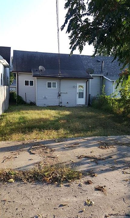 2nd image of 518 E Morris St