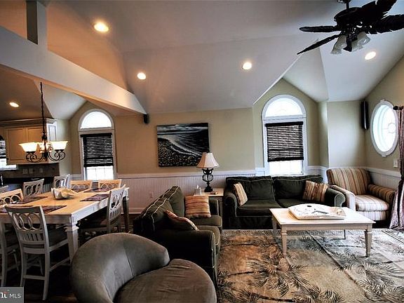 3rd image of 85 85th St APT 3
