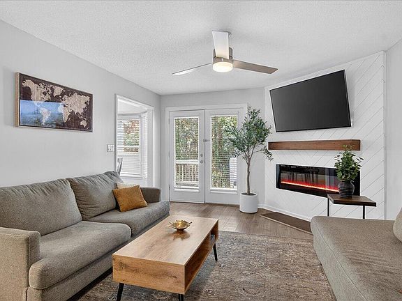 2nd image of 519 Oak Run Dr