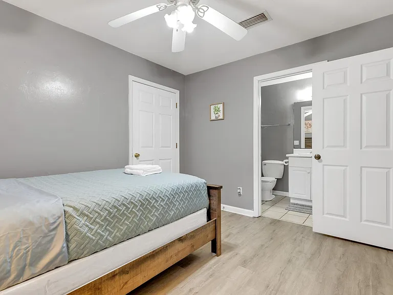 213 Cactus St — Photo 30