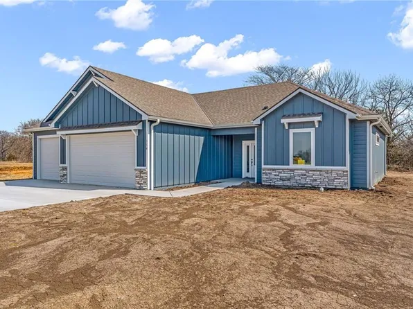 314 Rockers Dr, Baldwin City, KS 66006
