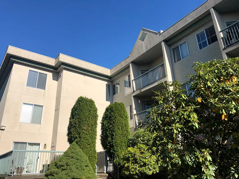 33361 Old Yale Rd — Photo 16