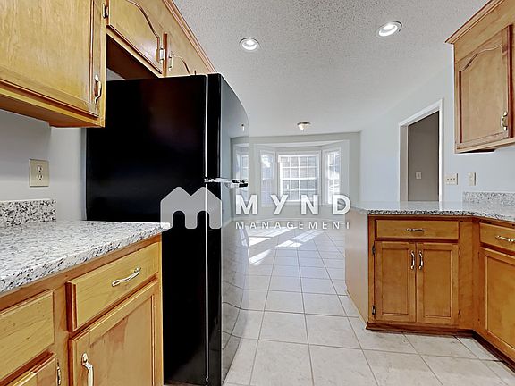 4th image of 1121 Courtney Cove Ct