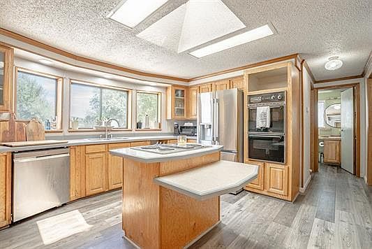 5th image of 713-250 Sunnyside Rd