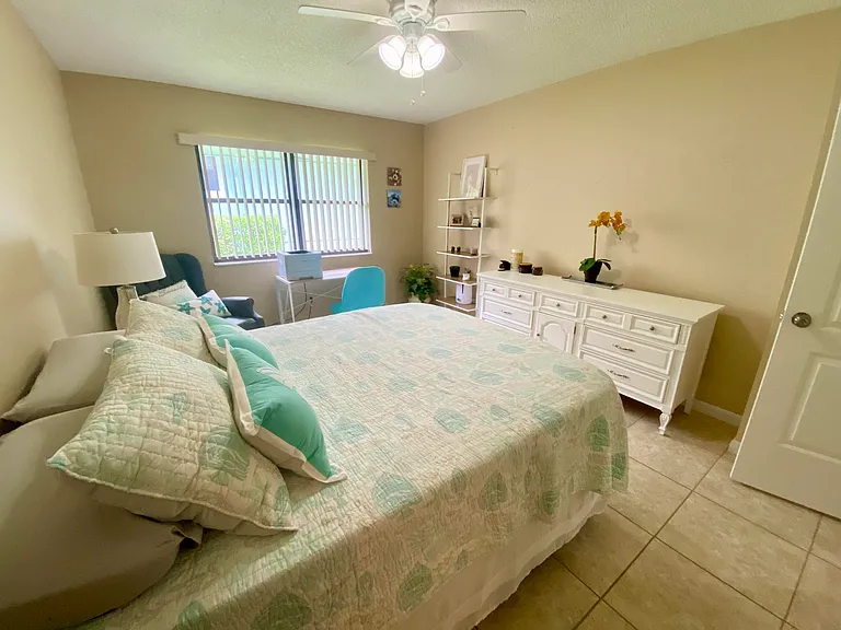 1127 E Seminole Ave #13D — Photo 12